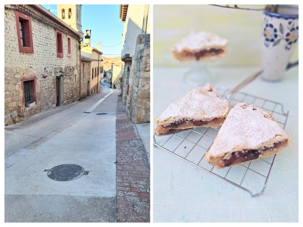 Hontanas auf Camino Frances und rechts Stücke vom Gedeckten Apfel-Pflaumenkuchen.