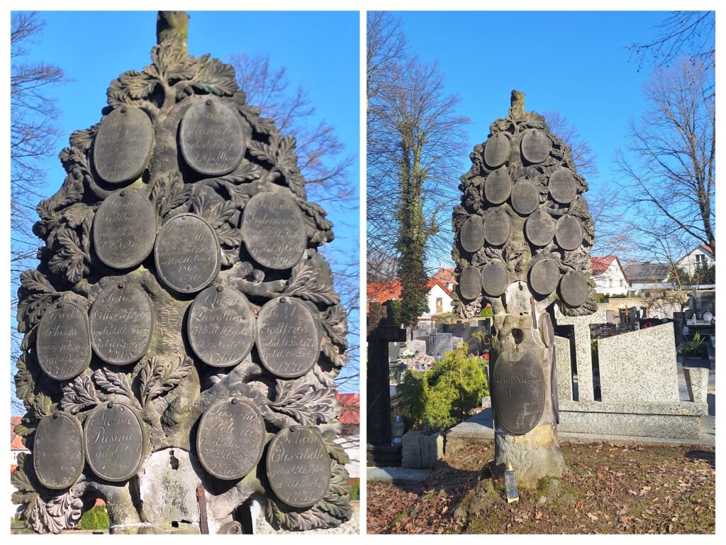 Das Grabmal der Familie Ertner in Form eines Baumes auf dem Friedhof in Löwenberg.