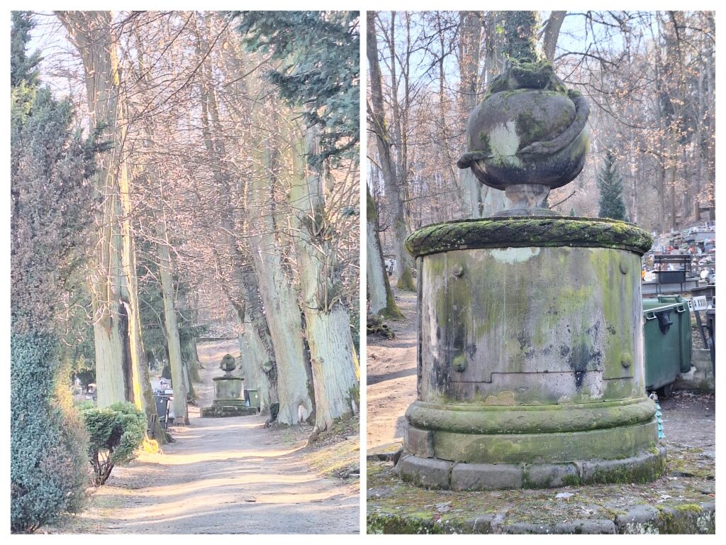 Alter Grabstein auf dem Friedhof mit der Anschrift:Seiner Gattin Jacobine geb. Ouden
Widmete dieses Denkmal
Johann Heinrich Liepner
Senator zu Loewenberg.