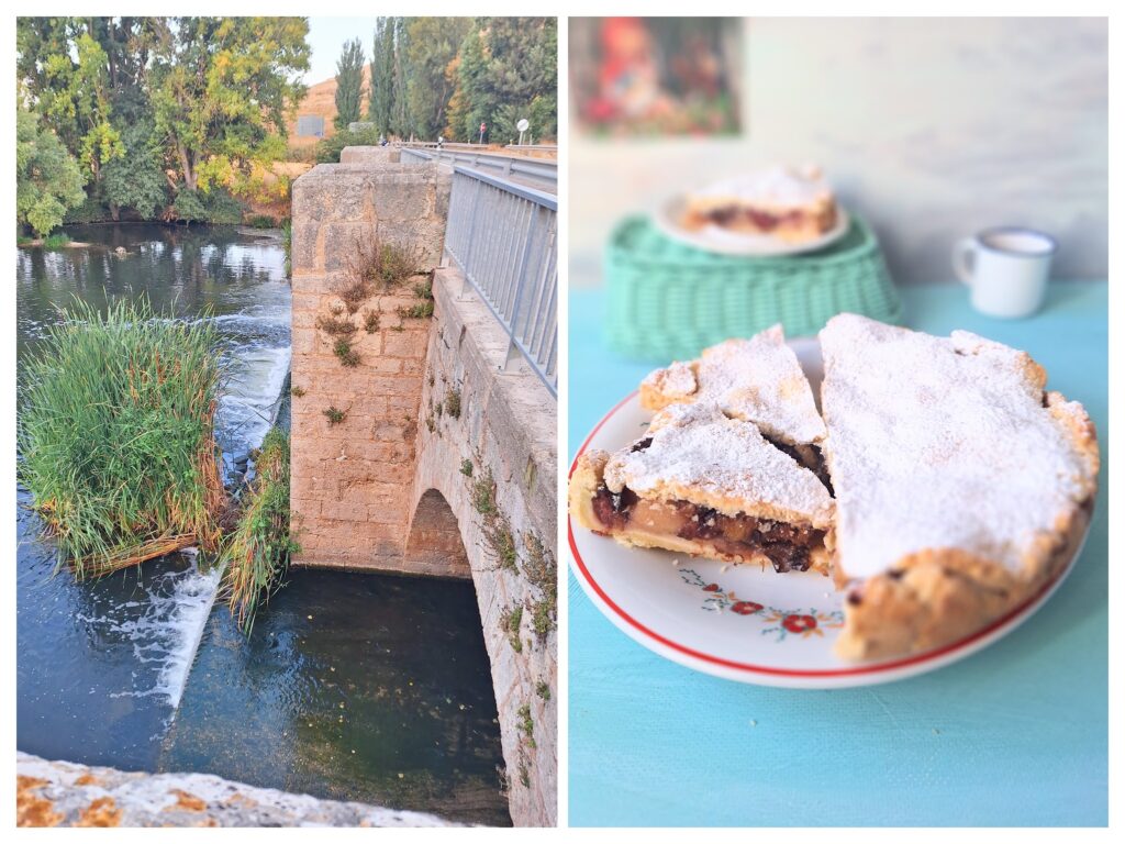 Links eine Brücke über den Fluss Urbel auf Camino Frances, rechts gedeckter Apfel-Pflaumenkuchen.